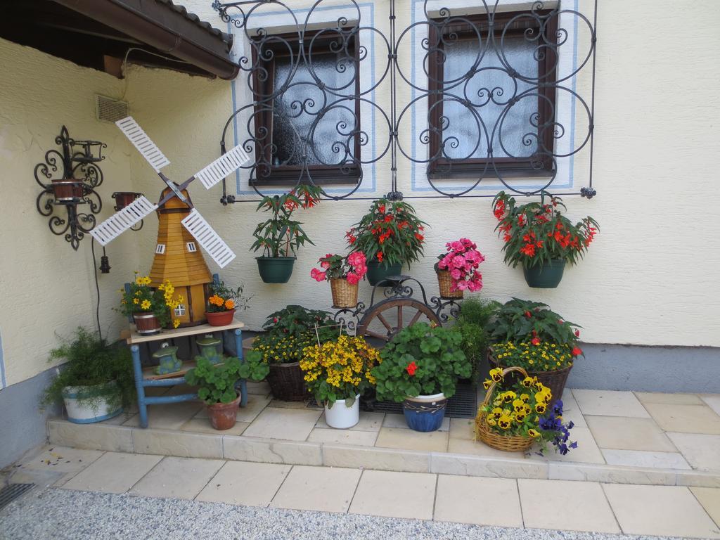 Gaestehaus Scharler Neukirchen am Großvenediger Стая снимка